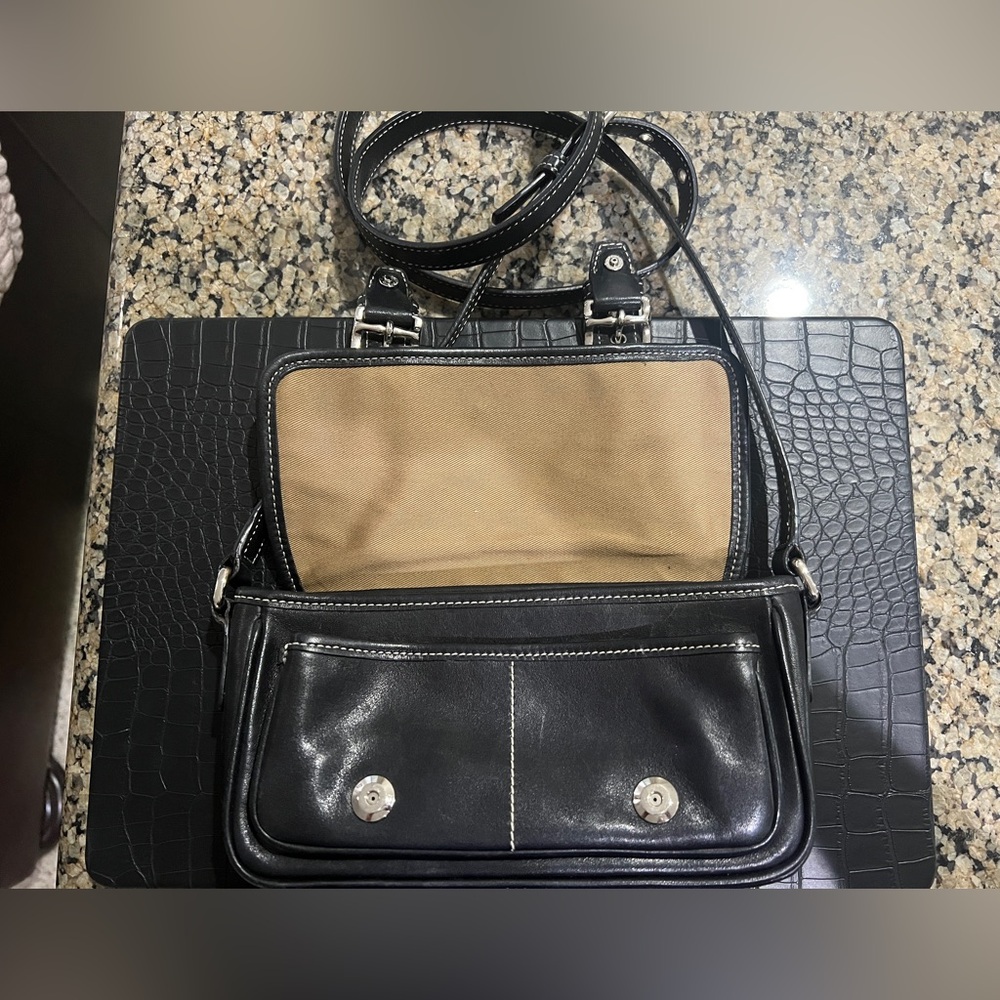 Coach Black Bleecker Leather crossbody body bag w/ Silver Accents/snap closure - Picture 4 of 5